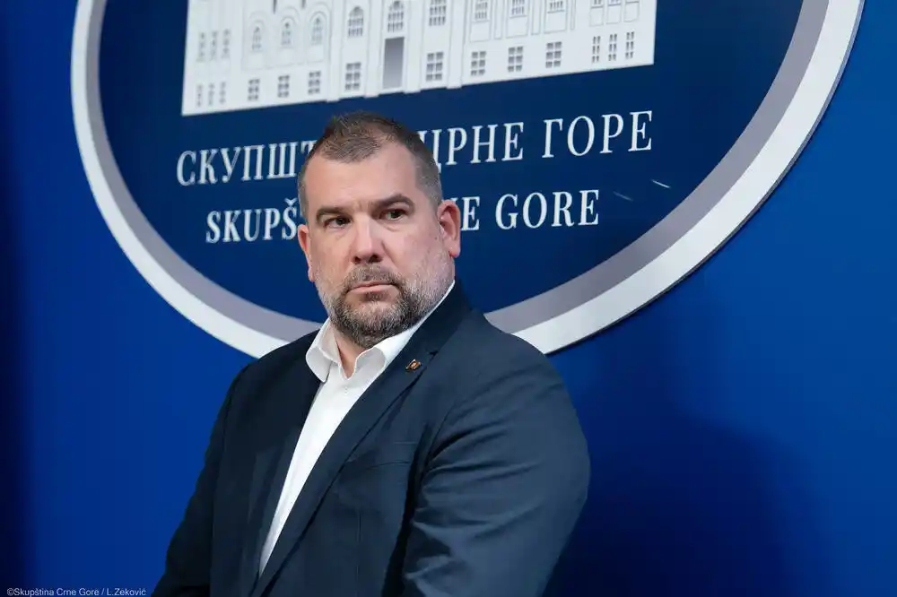 Nabavka 86 vojnih vozila iz Italije kasni, Vlada odobrila izmjene kreditnog aranžmana