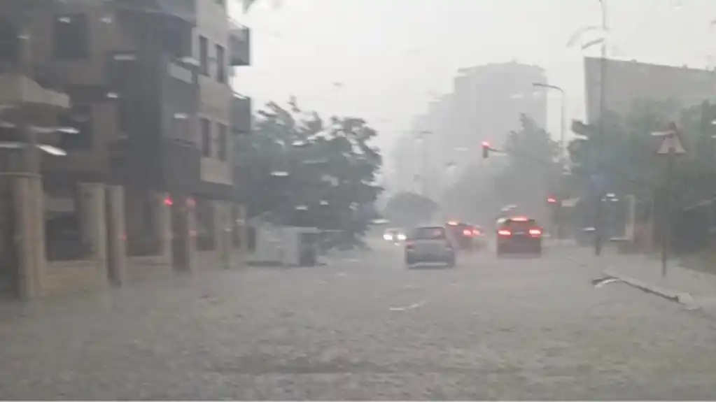 Nevrijeme u Podgorici: Jaka kiša i grad