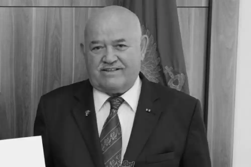 Opština Bar: Iskrenu ljubav i podršku Ljuba Dabovića pamtiće brojne generacije Barana i Baranki