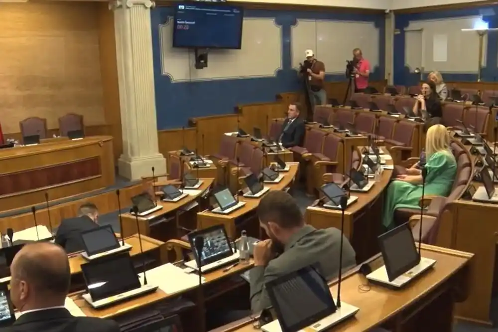 Parlament jedinstven: Podrška strožim pravilima u saobraćaju