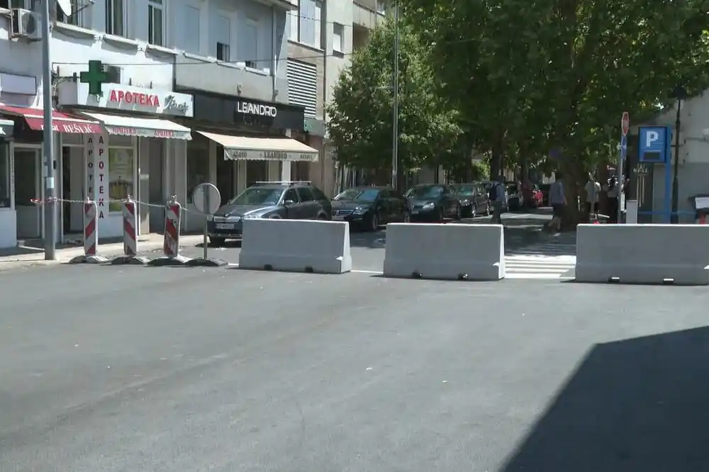 Podgorica: Betonske barijere privremeno rješenje u okviru plana pretvaranja centra grada u pješačku zonu