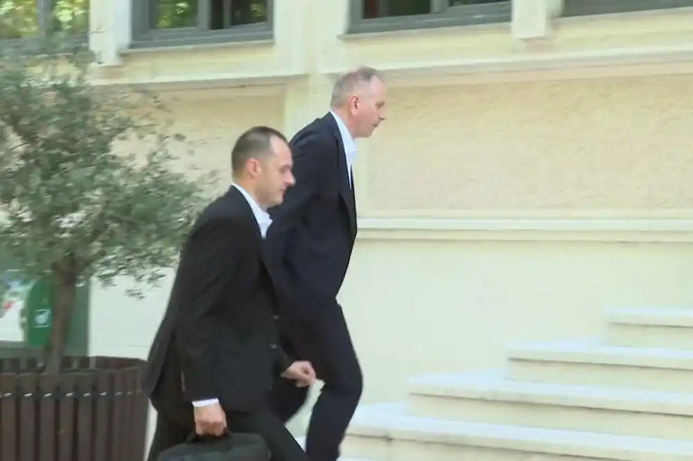 Podgorica u dvovlašću: Skupština opozicije, gradonačelnik iz PES-a