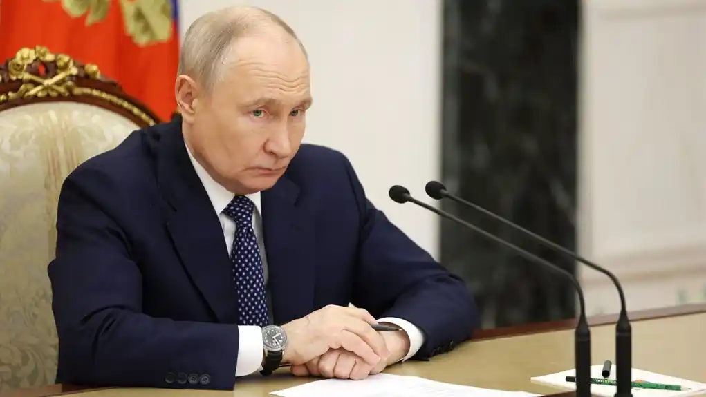 Putin: Svijetu je potrebna dublja filozofska analiza savremenih izazova