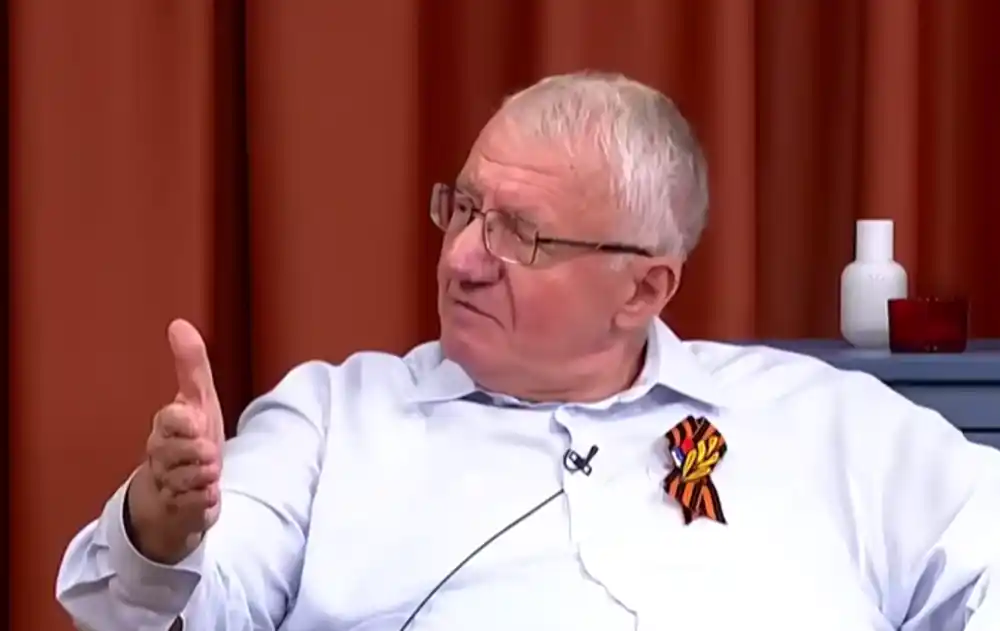 Šešelj: Crnogorsko rukovodstvo prešlo svaku mjeru, Srbija treba „oštrije da odgovori”