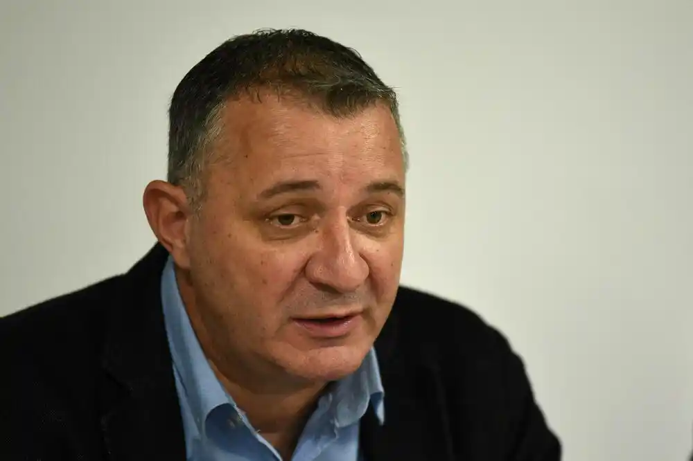 Sindikat uprave i pravosuđa: Različita tumačenja zakona dovela do pravne nesigurnosti oko odlaska u penziju službenika
