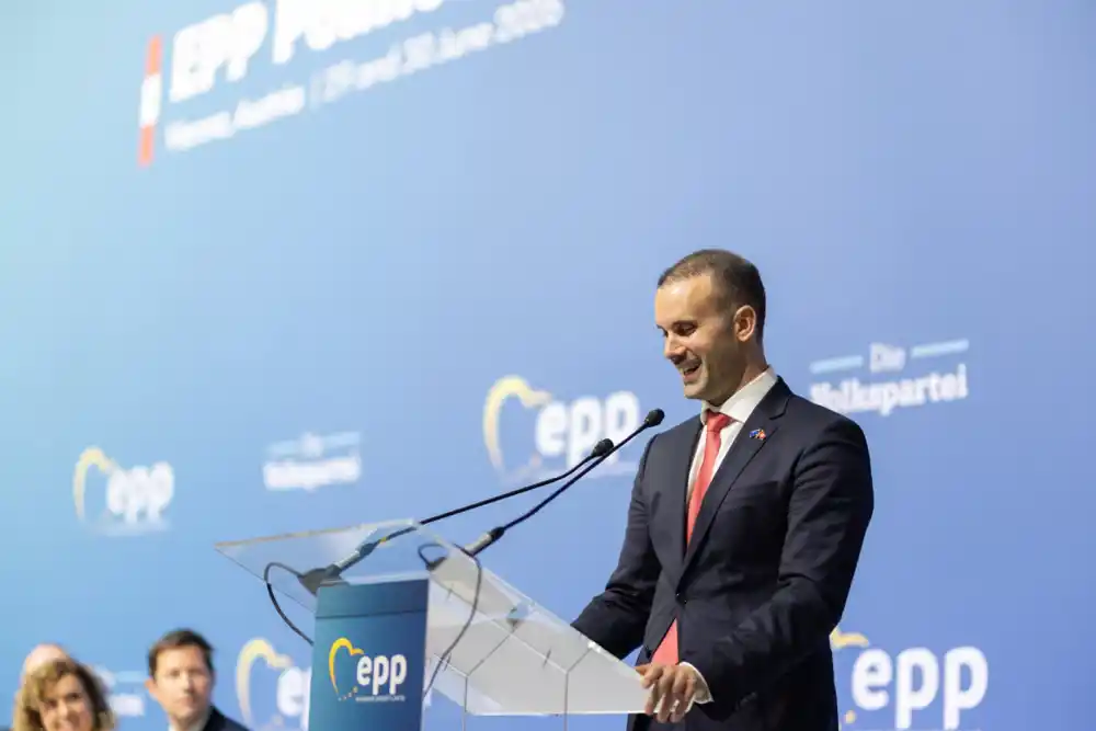 Spajić: Naša porodica raste – PES postao je pridruženi član Evropske narodne partije