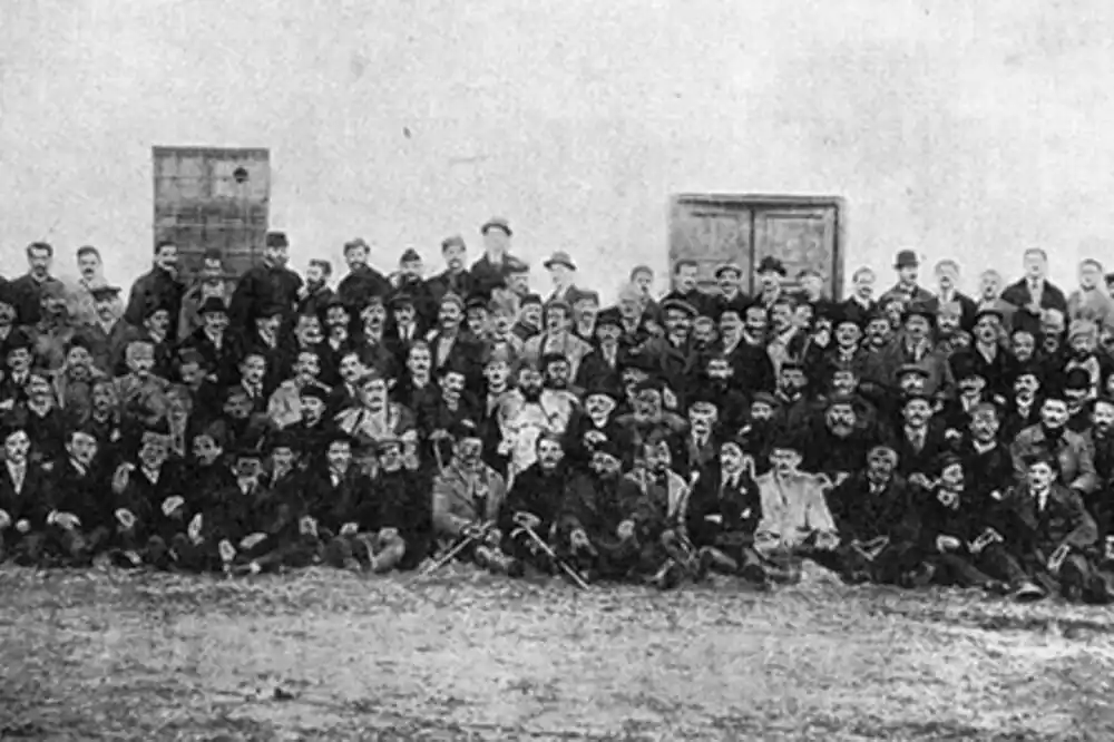 Srpski eksperti o dešavanjima 1918. godine: Ukidanje crnogorske nezavisnosti jeste bio problem ali niko ne može da spori da su Crnogorci tog vremena željeli ujedinjenje – SA SRBIJOM!