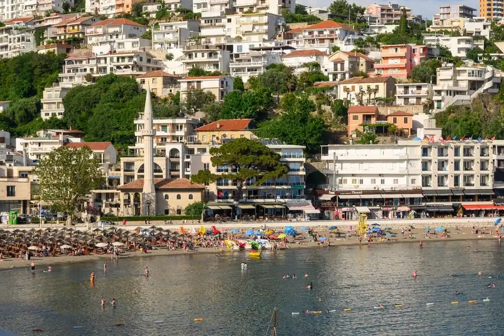 U Ulcinju ljetuje 14,5 hiljada turista