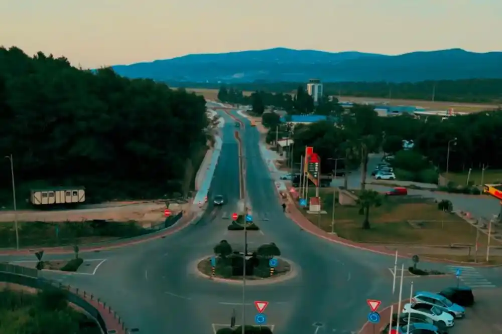 Uprava za saobraćaj objavila snimak: Kompletna dionica puta od Tivta do Jaza, dužina 16 kilometara