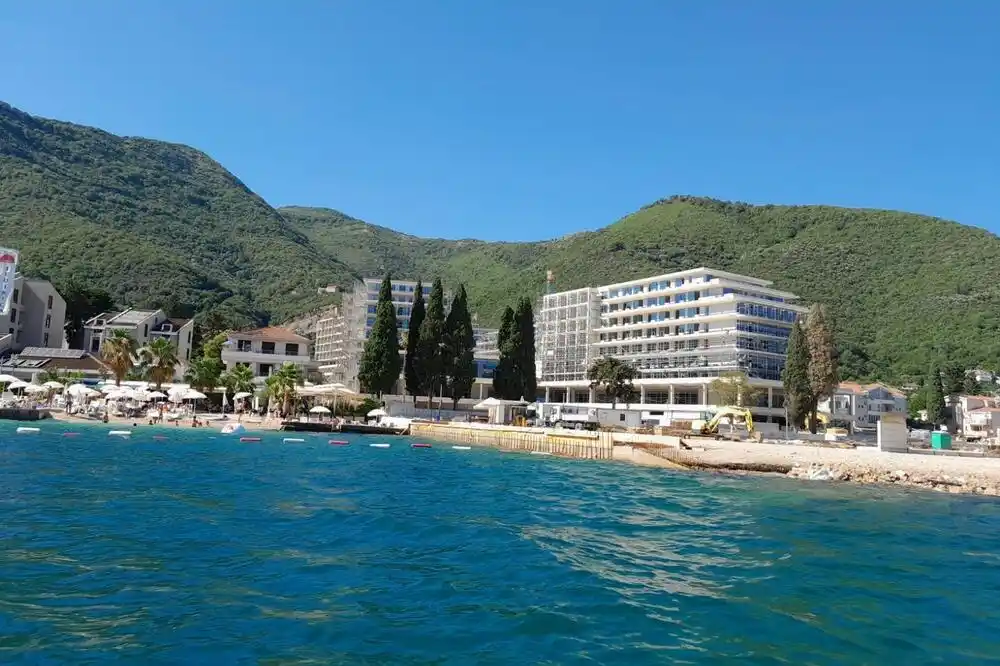 CIN-CG: Vrhovni sud potvrdio rješenje Upravnog da „Carine“ plažu moraju vratiti u prvobitno stanje