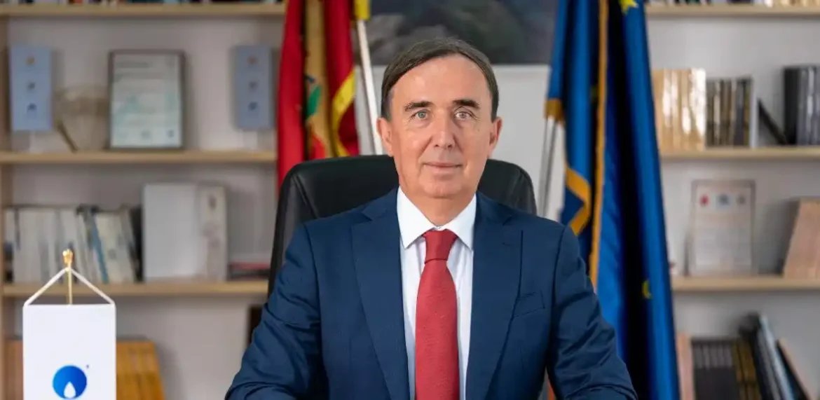 Da li je građevinska dozvola za hotel „Carine“ u Baošićima izdata bez prethodno izvršenog obračuna posebne naknade?