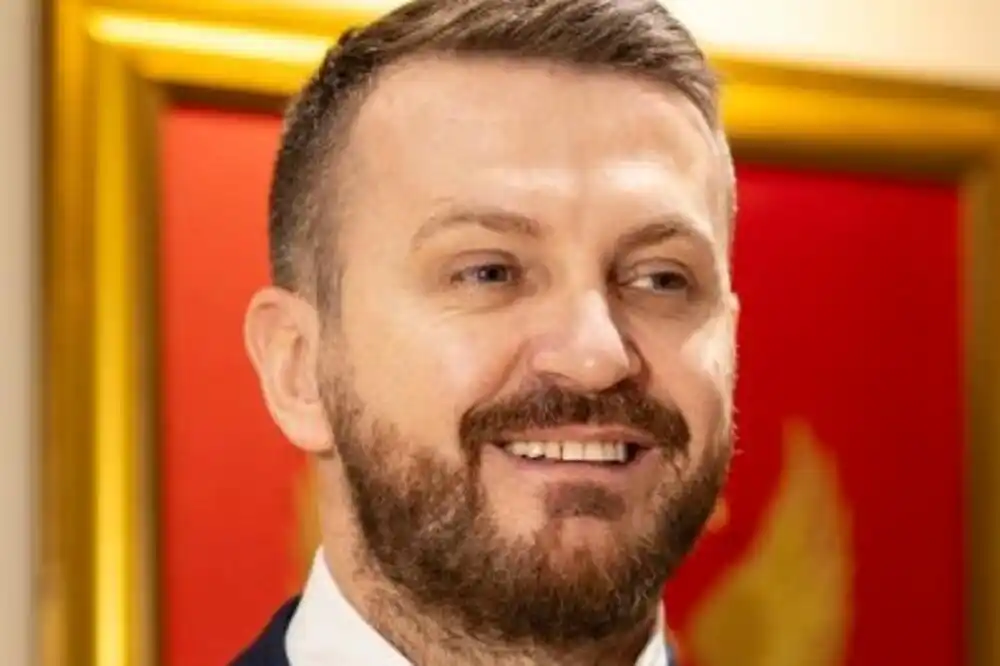 Dukaj: Sloboda izražavanja ne može posmatrati formalno i samo deklarativno demokratski