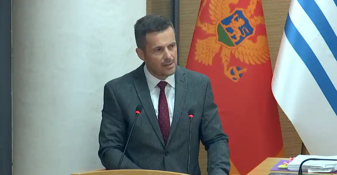Izvještaj o radu Mujovića nije usvojen, opozicicija složno bila protiv!