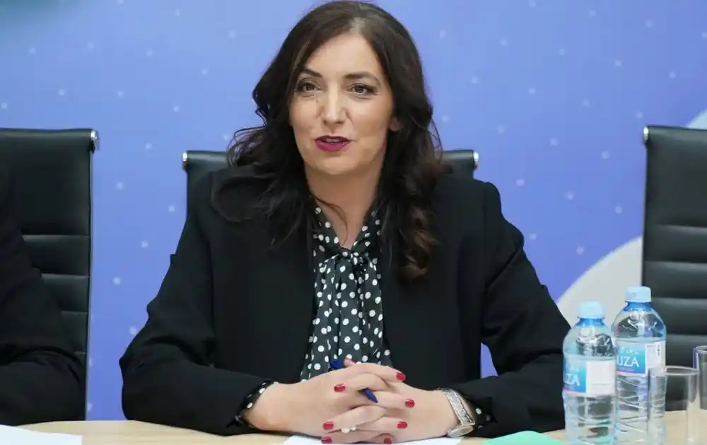 Jakšić Stojanović: Unapređujemo digitalne kompetencije naših učenika i nastavnika