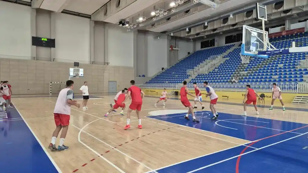 Juniori se pripremaju za EP; Mijović: Da napredujemo kroz utakmice