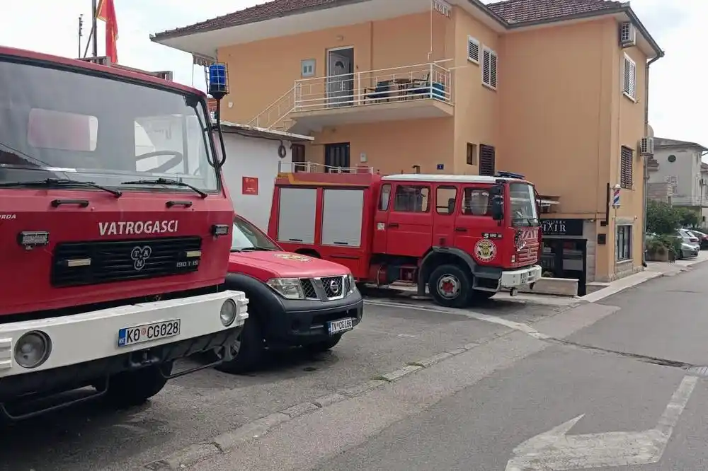 Komandir Dobrovoljnog vatrogasnog društva „Tivat“ ponudio pomoć kolegama sa Korčule