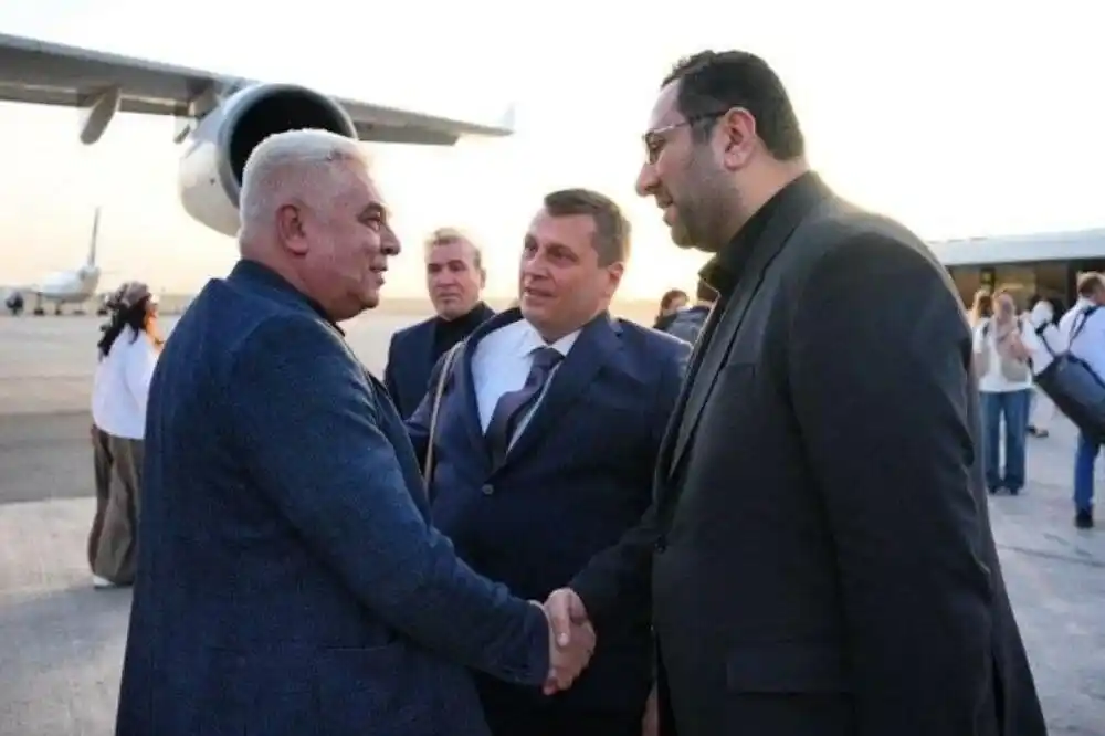 Miljuš: Da li je Vučić obavijestio američku administraciju da je Bratina putovao na sahranu Hamneija?