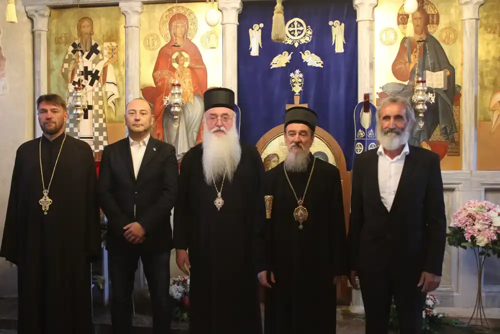 Mitropoliti Longin i Atanasije sa poslanikom NSD-a Velimirom Đokovićem: „Od velikog je značaja što su Srbi konano postali dio institucija, važno je da dodatno učvrste svoju poziciju“
