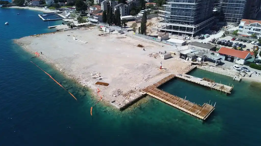 Morskom dobru rok dva mjeseca da dostavi projekat za kupalište u Baošićima, Carinama kazna 5 000 evra