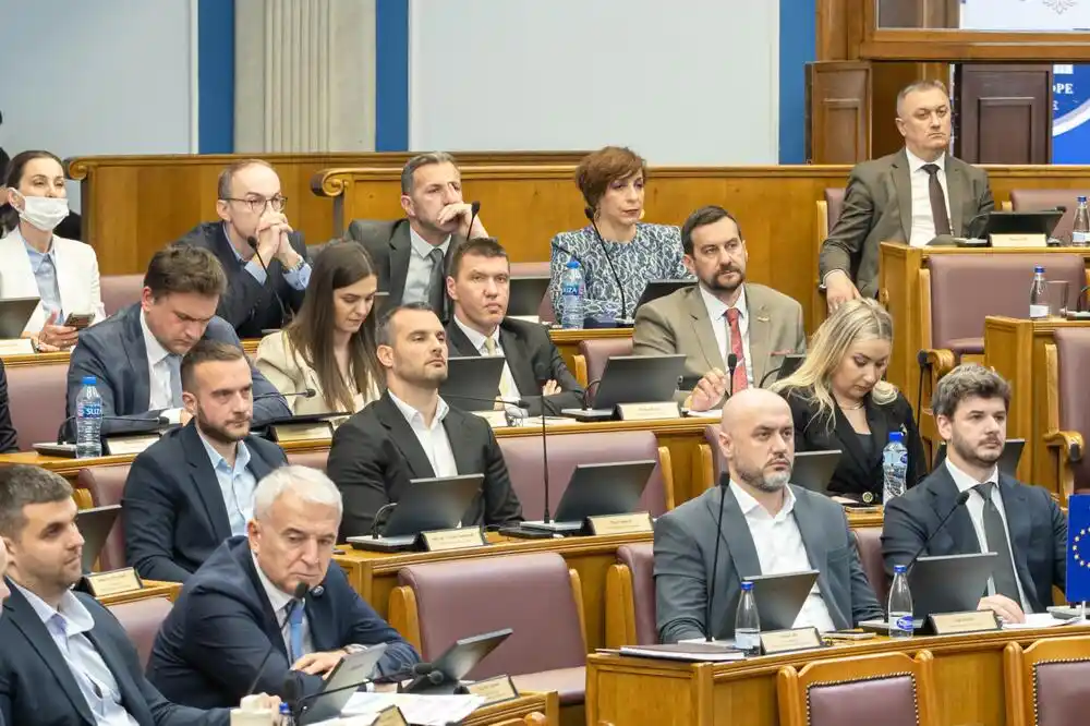 Na putovanja poslanika otišlo 1,2 miliona eura: Kako je Skupština trošila u 2025.