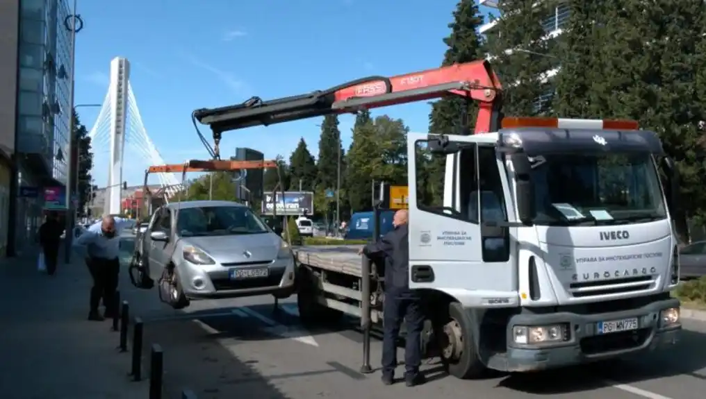 Pauk od početka godine premjestio više od 6.500 vozila: Izmjene Zakona i strože kazne za efikasnije djelovanje na terenu