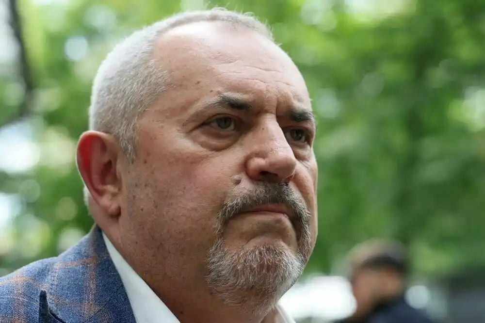 Pritvoren antiratni ruski opozicionar Boris Nadeždin zbog slike Navaljnog