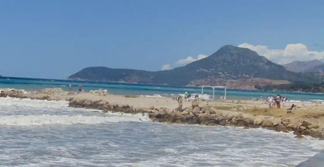 Pretežno sunčano uz lokalnu pojavu kiše i grmljavine