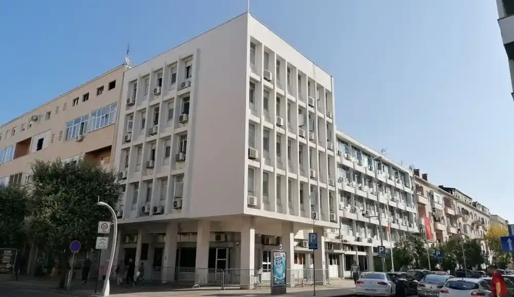 SDT optužilo Vujotića za pranje novca kroz kupovinu stanova u Podgorici