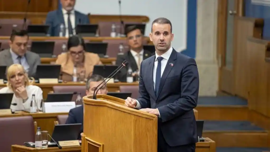 Spajić: Irelevantno je koliko Vlada ima ministara, parlament je najglomaznija institucija u zemlji