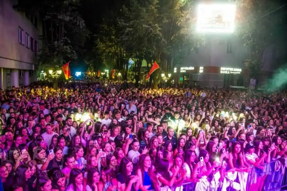 Spektal u Bijelom Polju: Nataša Bekvalac otvorila manifestaciju „Ljeto u mom gradu“