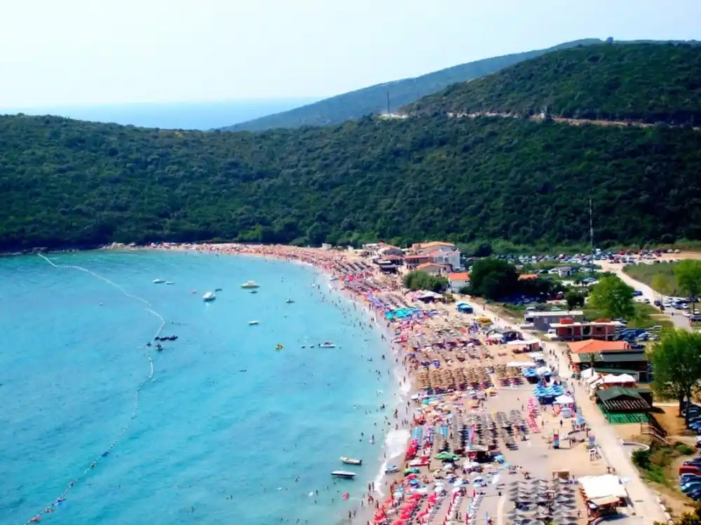 U Crnoj Gori 25. juna boravilo više od 100.000 turista