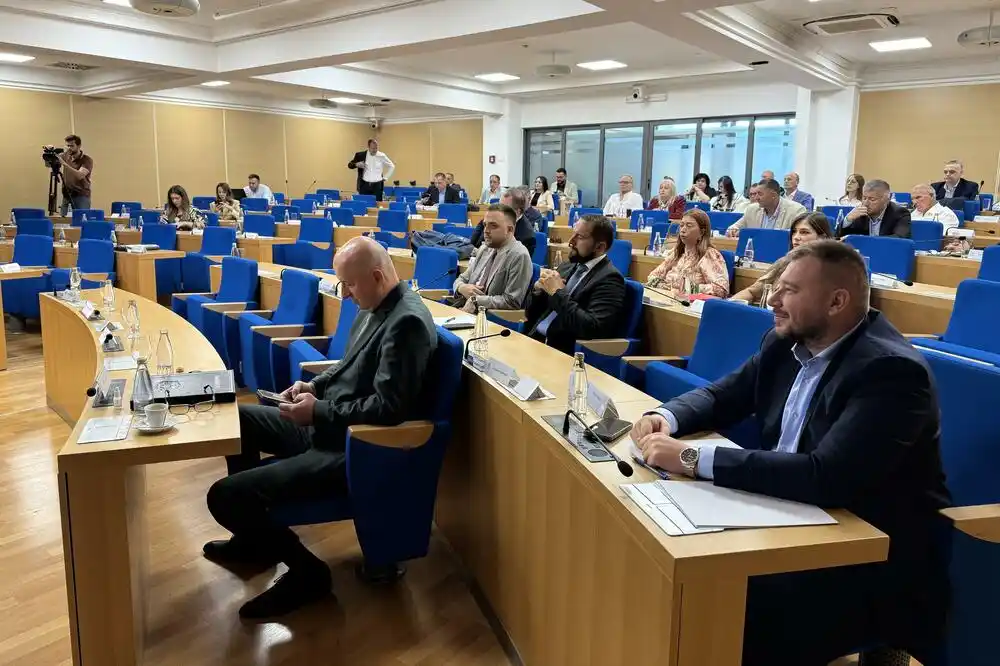 Klikovac: Budžetska sredstva Podgorice se koriste na nedomaćinski način