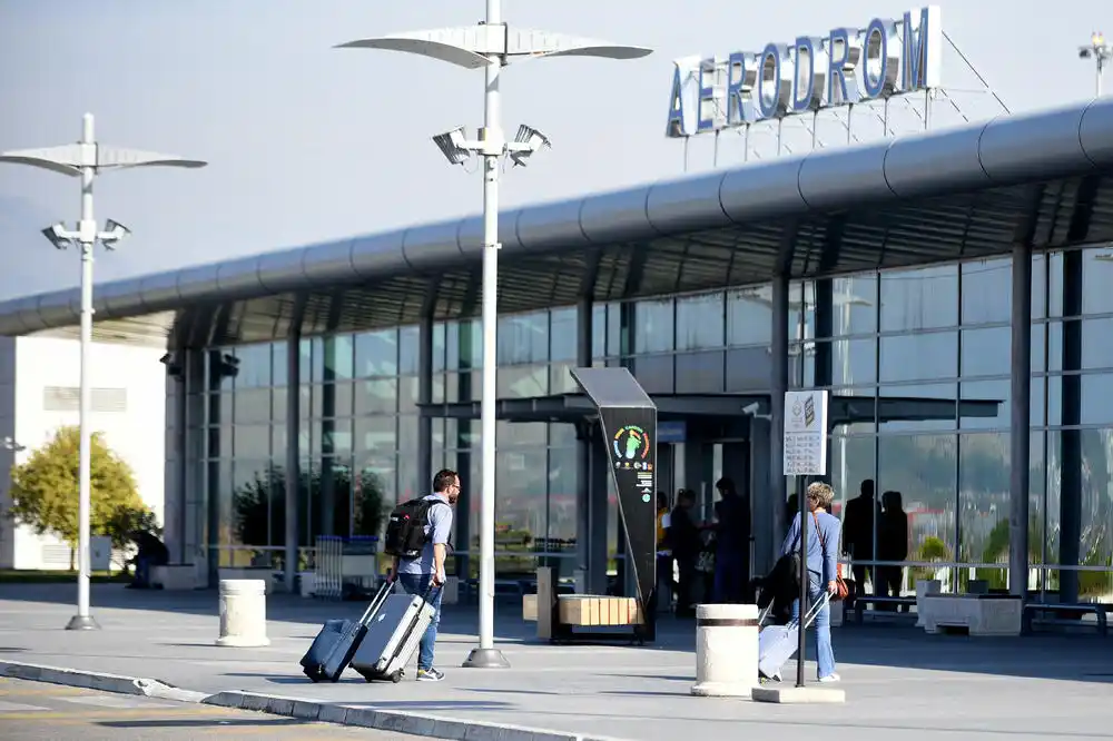 Vlada dala predlog Skupštini da poništi oglas za koncesije za Aerodrome