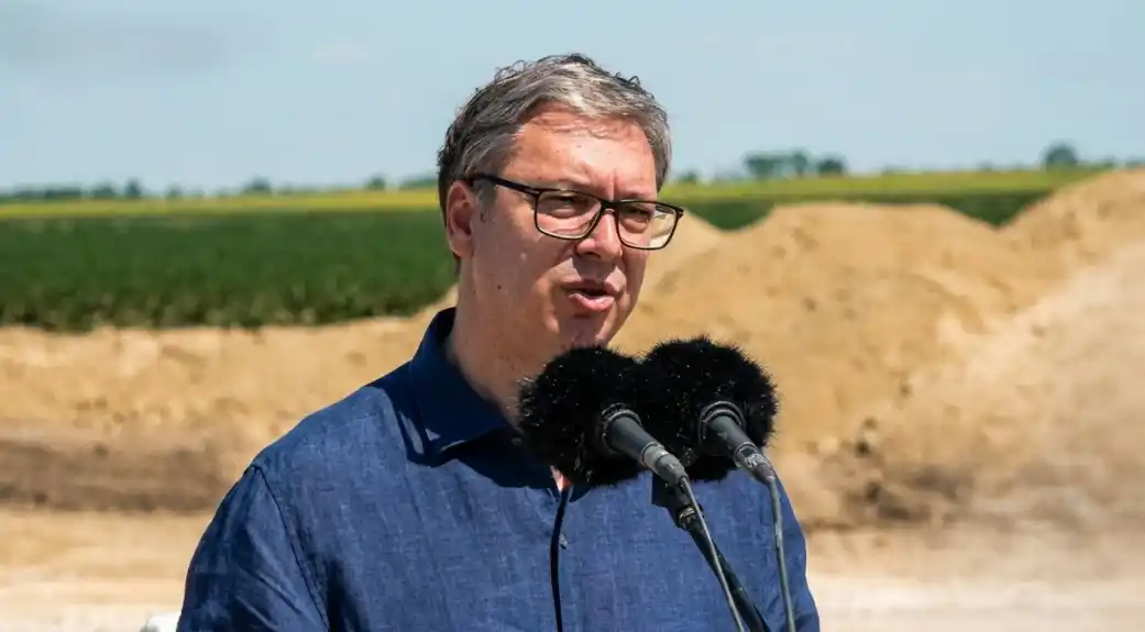 Vučić: Brane Srbima ulaz u Crnu Goru, a šalju hiljade ljudi na proteste u Srbiji