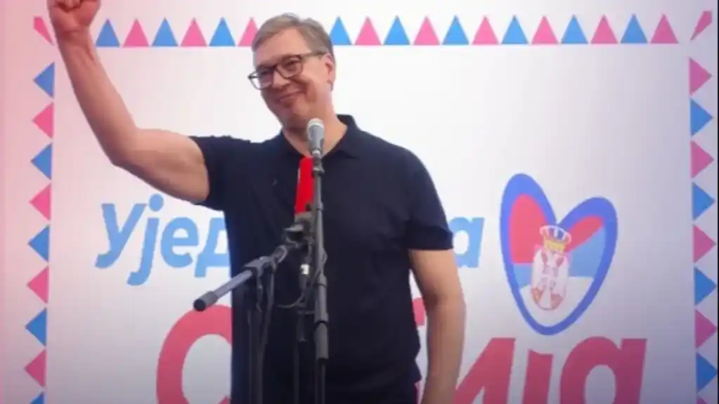 Vučić: Mi ne želimo sukobe i svađe, mi želimo mir, napredak i da budemo ujedinjeni!