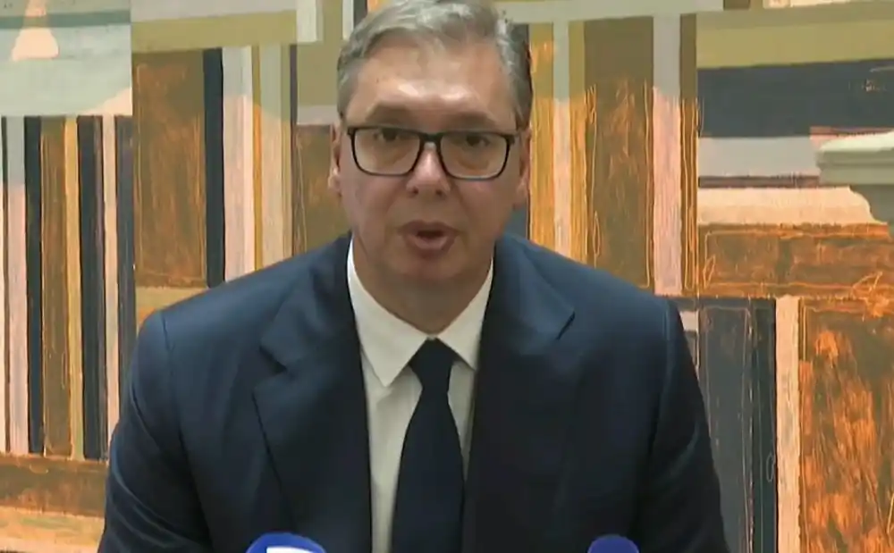 Vučić nakon vojne parade u Parizu: Hvala Makronu na izuzetnom poštovanju, moraćemo više da radimo