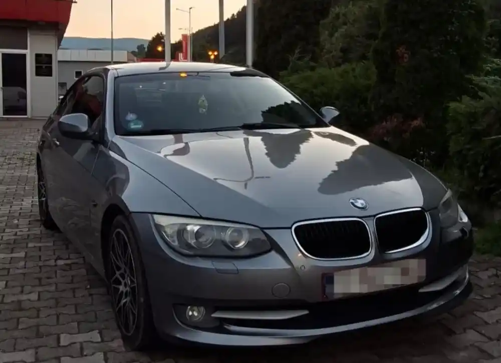 Zbog falsifikovanja vozačke dozvole i registarskih oznaka: Policija procesuirala dva lica