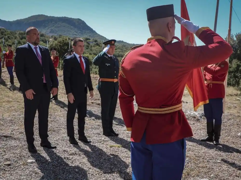 Bečić, Krapović i Vuksanović položili vijence na Fundini: Sloboda i državnost trajna obaveza budućih generacija