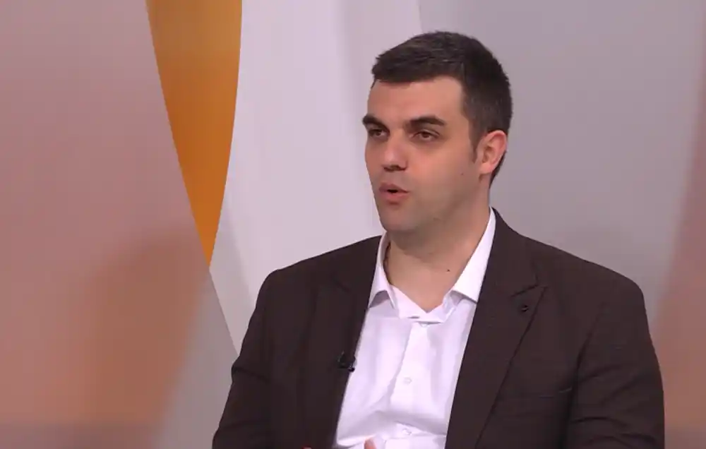 Božović o zastavi „Velike Albanije“ u Gusinju: Poruke koje dijele i ruše povjerenje nemaju mjesto u Crnoj Gori