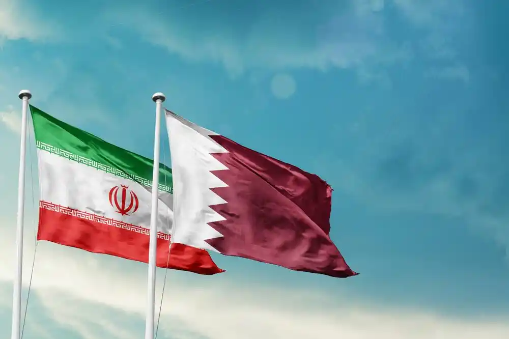 Iran tvrdi da je Katar zarobio pilote njegovih oborenih aviona, Katar kaže da su svi poginuli