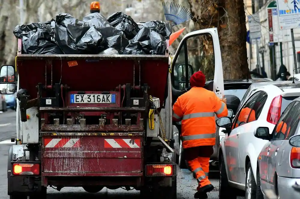 Italija: Đubretari pomogli u potrazi za loto listićem vrijednim milion eura