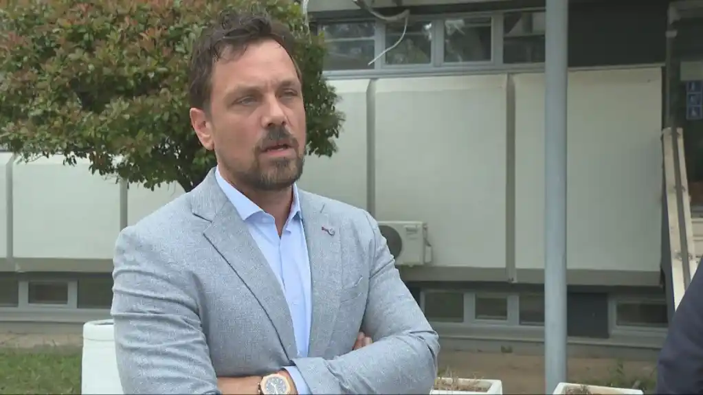 Kadić: Bez hitne reakcije Vlade, blokadu javnog zdravstva možemo očekivati već u oktobru
