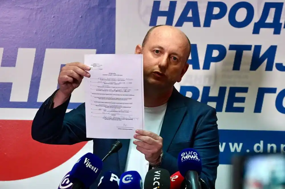 Knežević: Spajić je pripadnik Vojske Srbije od 2023. godine, prekršio više zakona, Milatović da kaže je li znao za to