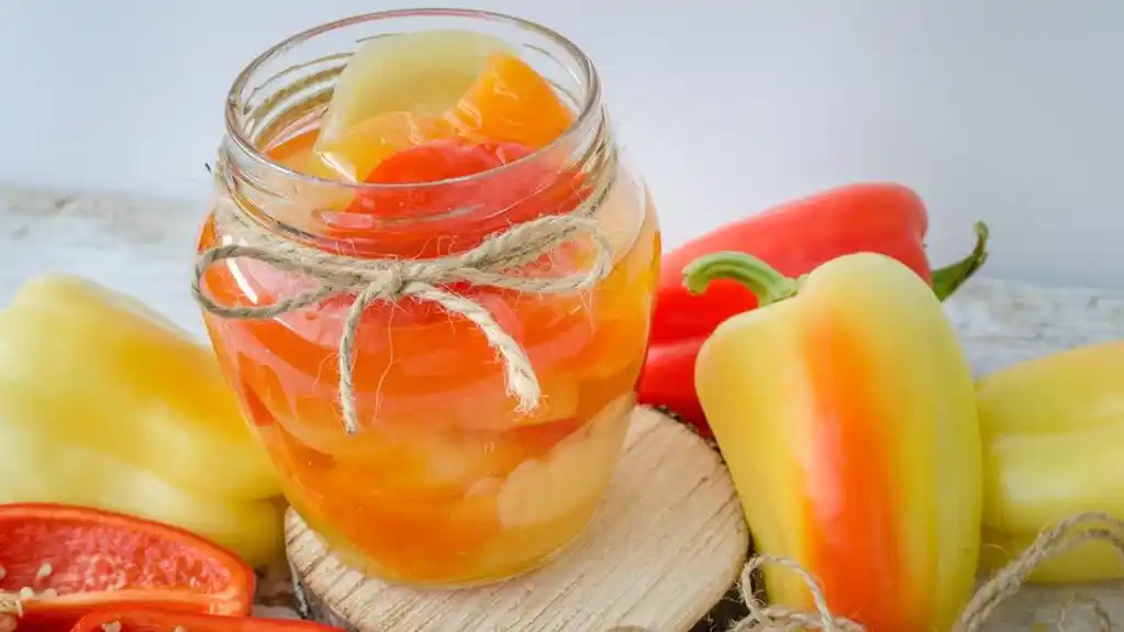 Najbolji recept za kisele paprike za zimnicu – ostaju čvrste i hrskave
