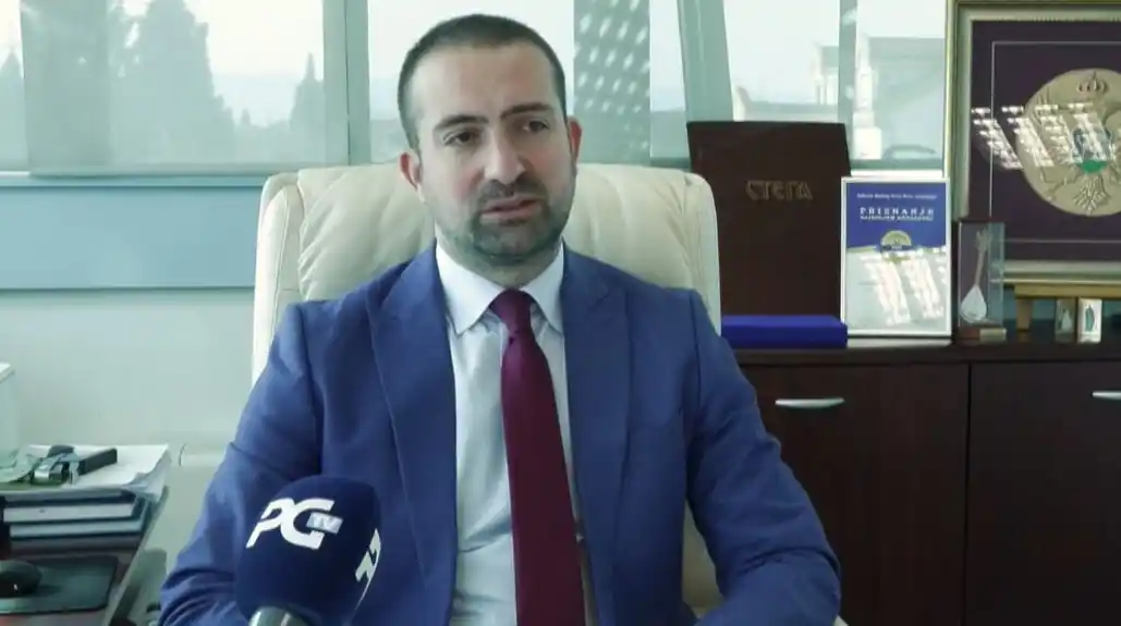 Nišavić poručio Periću: Istina će razobličiti vaše neistine