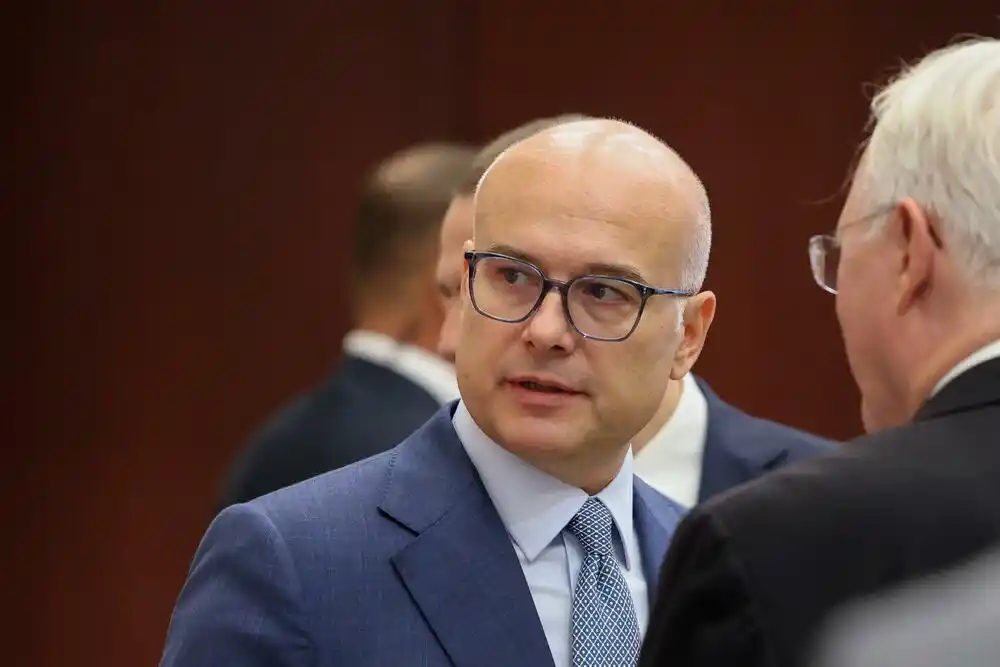 Oštre poruke iz Beograda nakon Spajićevih riječi: „Ne pričajte Vučiću o principijelnosti, Srbiji želite sve najgore“