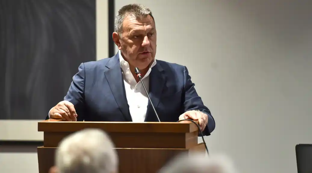 Pobuna klubova protiv novih propozicija KSCG: Traže hitan sastanak sa Bokanom