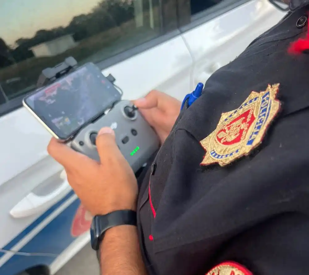 Pojačane kontrole saobraćaja dronom u Ulcinju: Kažnjeno 22 vozača zbog nepropisnog preticanja i preticanja kolone vozila