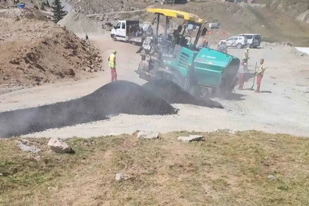 Počelo asfaltiranje puta dugog 6,4 kilometra od Mokre do Širokara Krivodolskih