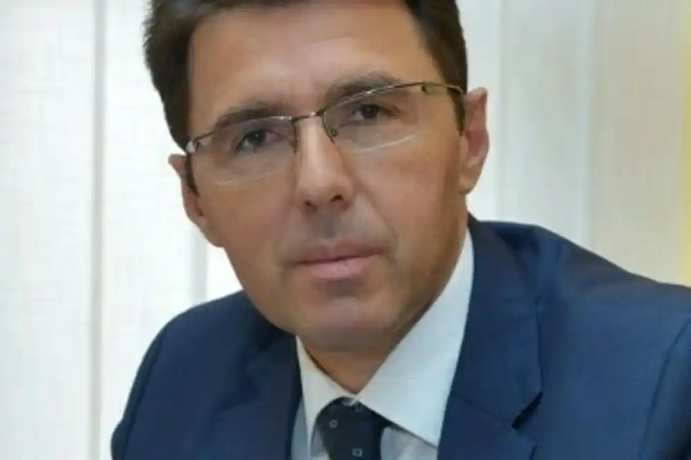 Radulović o konsultantskim ugovorima: Netransparentan izbor, bez nadzora